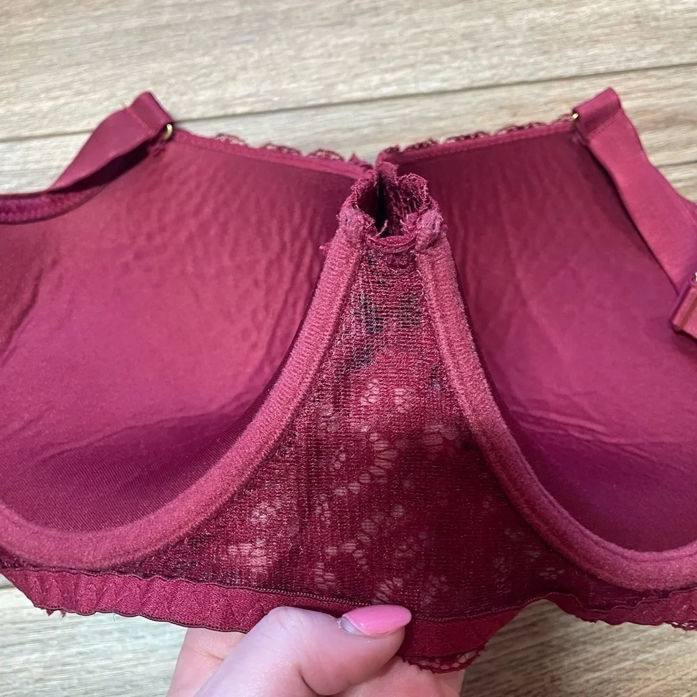 Daisy Fuentes design padded